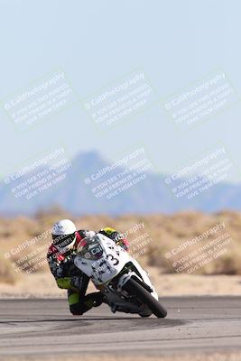 media/Dec-07-2025-CVMA (Sun) [[3e7d2de5dc]]/Race 9-Formula UL Shootout/